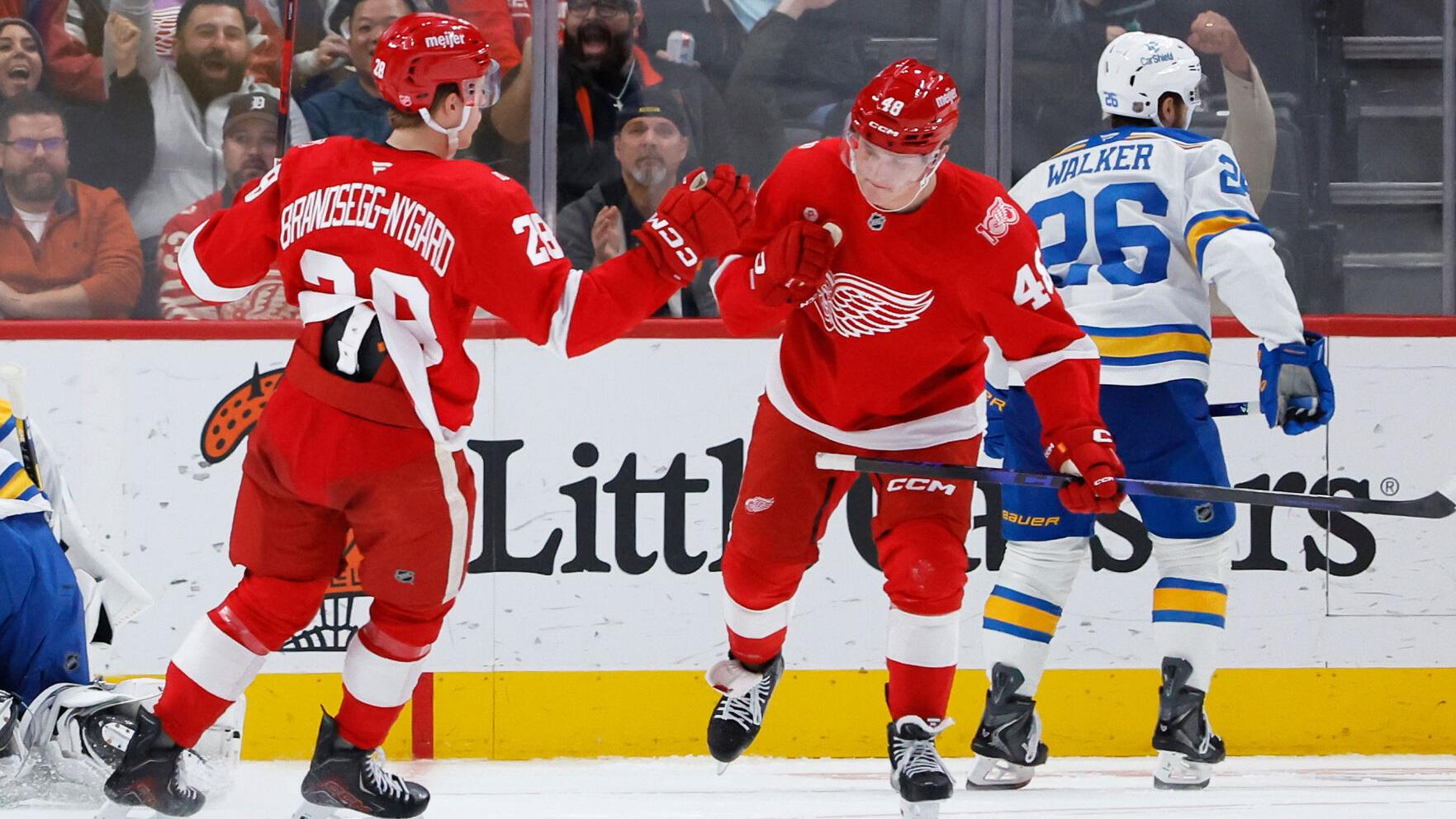 Blues surrender four-goal lead in 6-4 loss to Red Wings